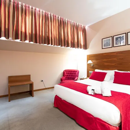 Hospedium Casino Del Tormes فندق