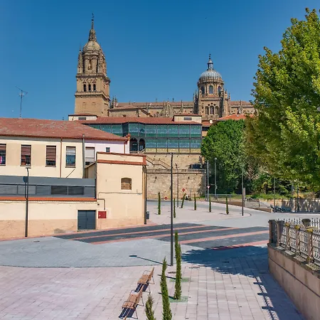 Hospedium Casino Del Tormes فندق