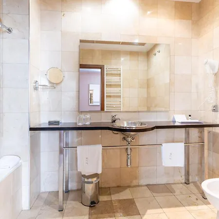 Hospedium Casino Del Tormes 4*